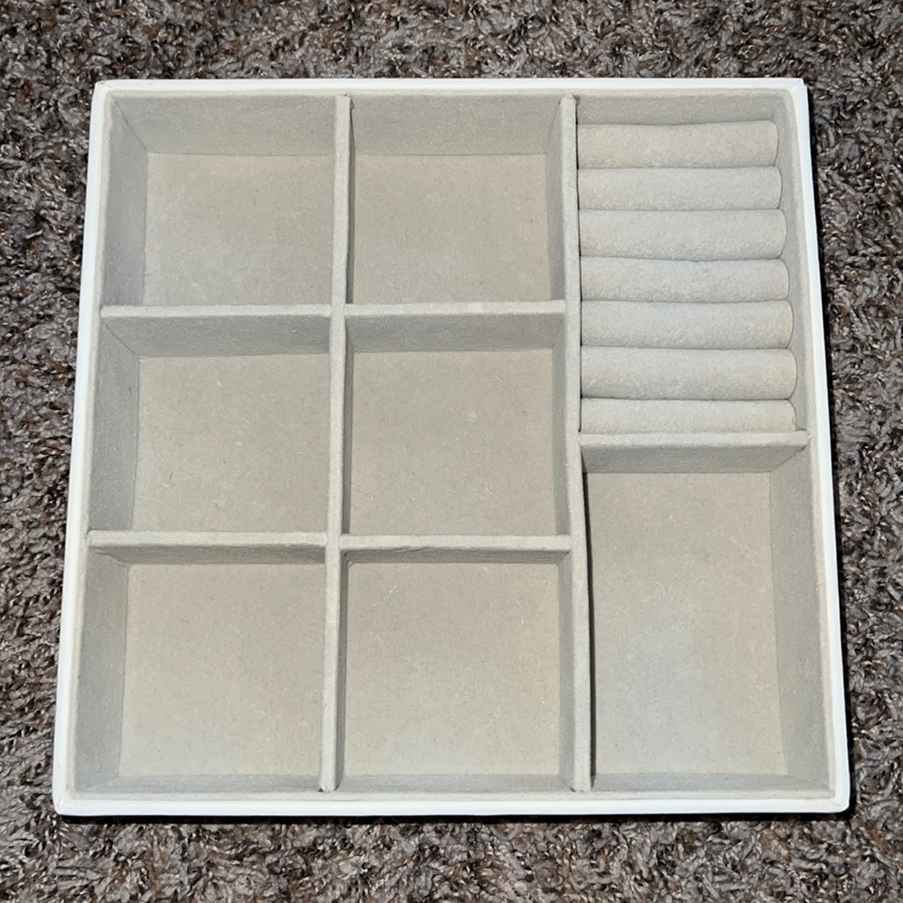 jewelry organizer